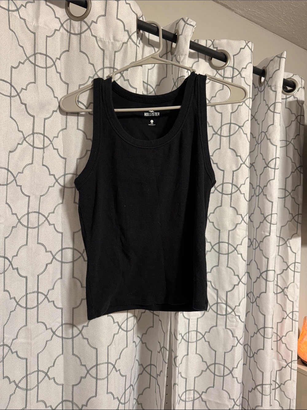 Hollister Black Ribbed Scoop Tank